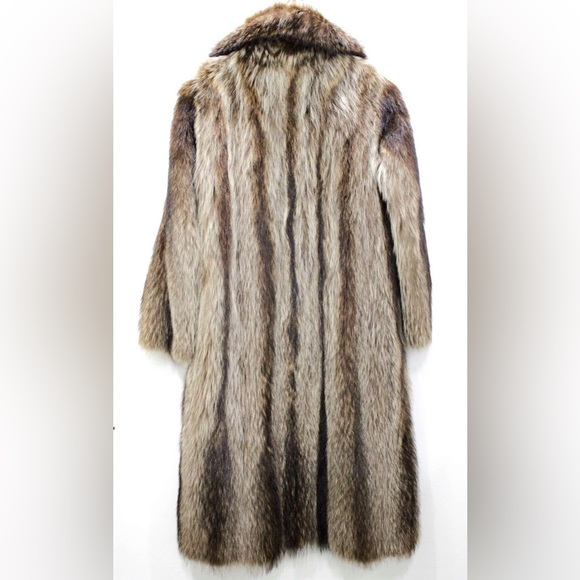 High Quality Vintage Women's Raccoon Ladies' Long Fur Coat - Size Small - Picture 3 of 17